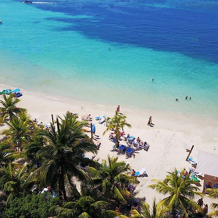 Hotel Henry Morgan All Inclusive West Bay Extérieur photo
