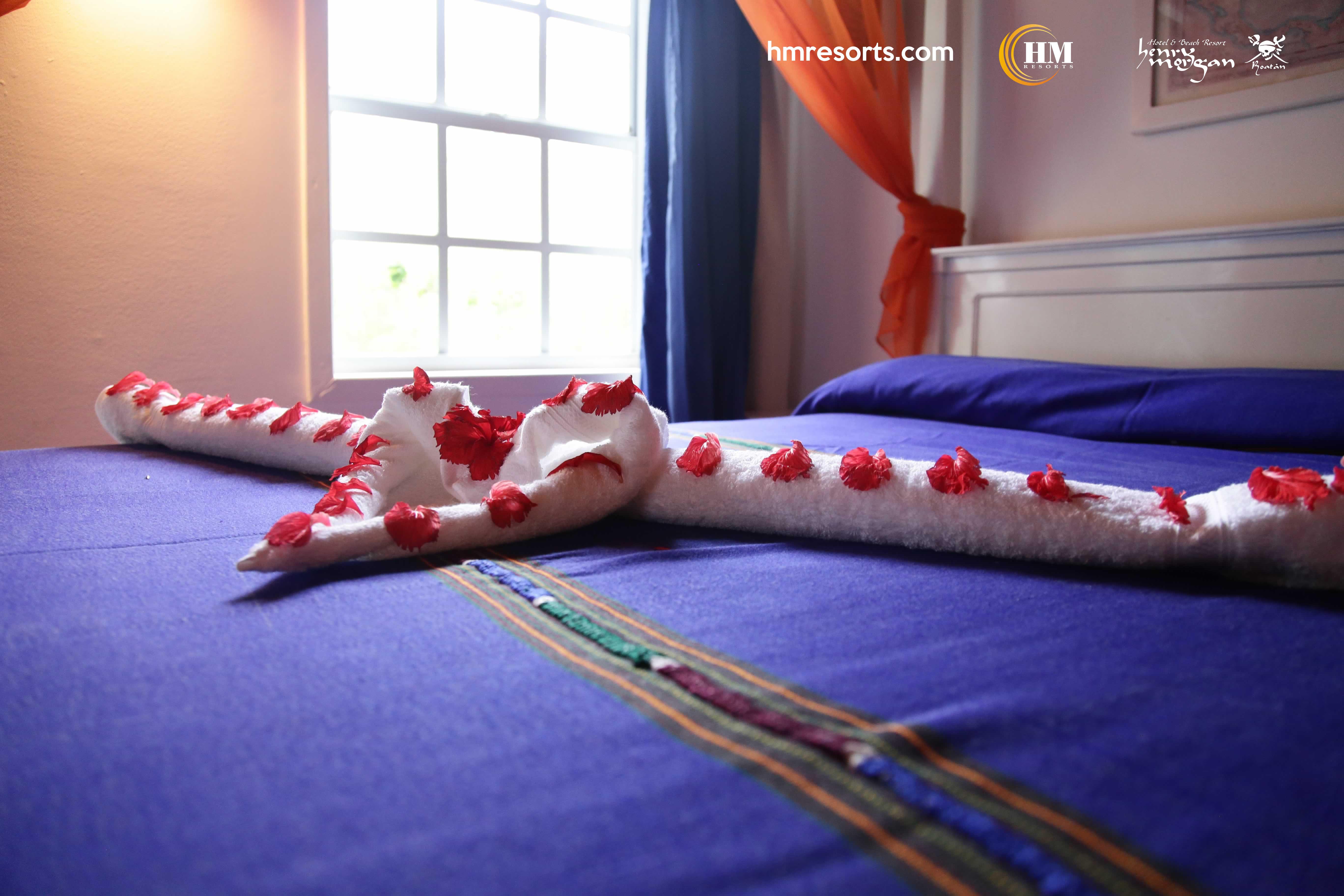 Hotel Henry Morgan All Inclusive West Bay Extérieur photo