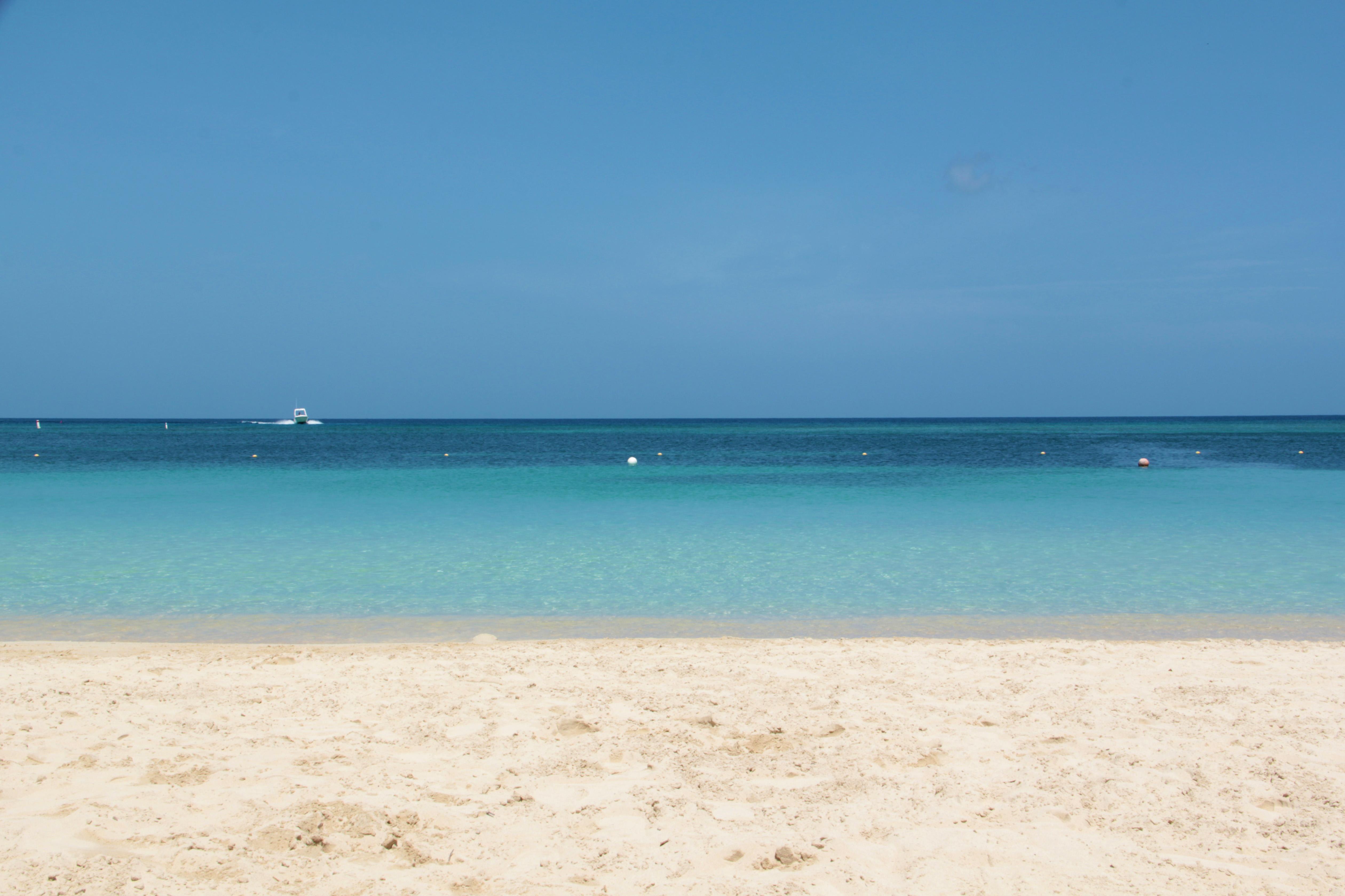 Hotel Henry Morgan All Inclusive West Bay Extérieur photo